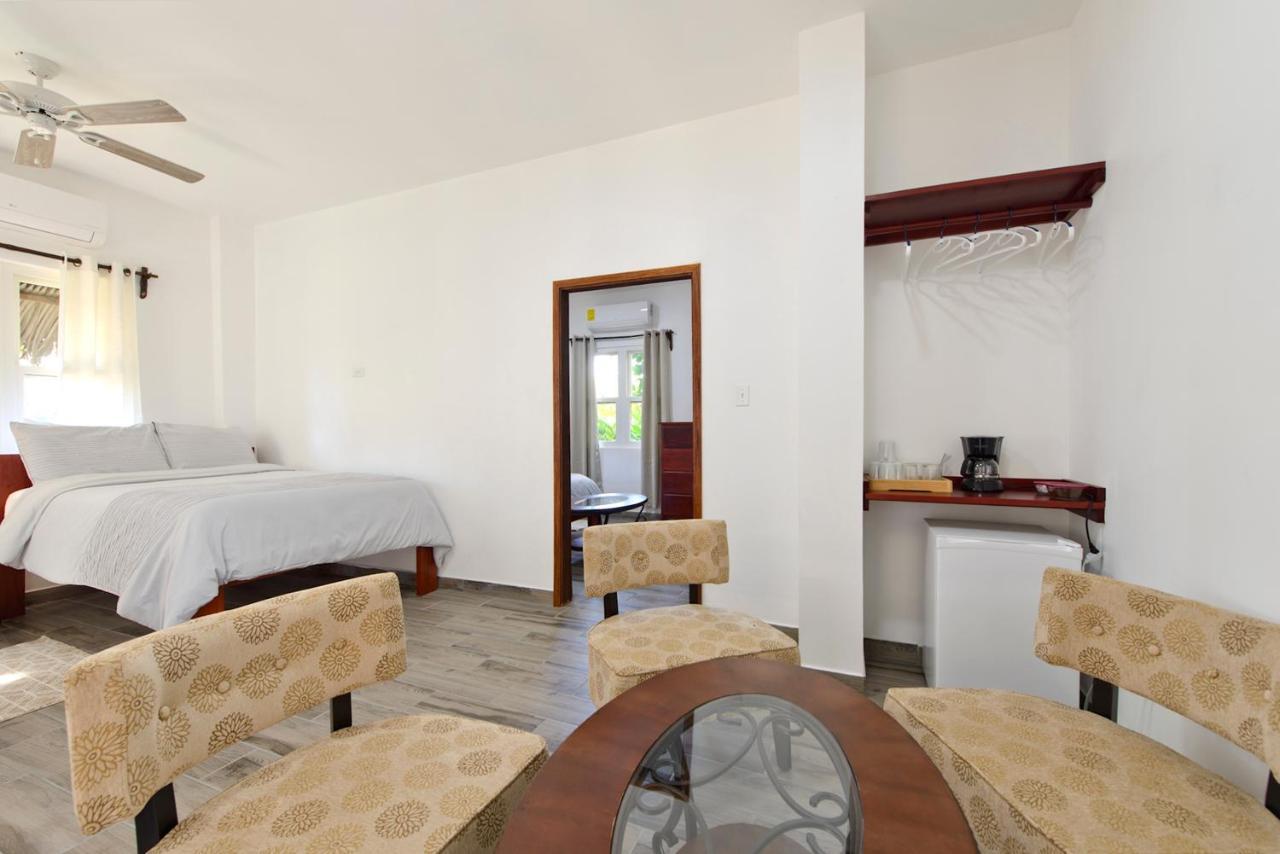 הופקינס Parrot Cove Lodge מראה חיצוני תמונה