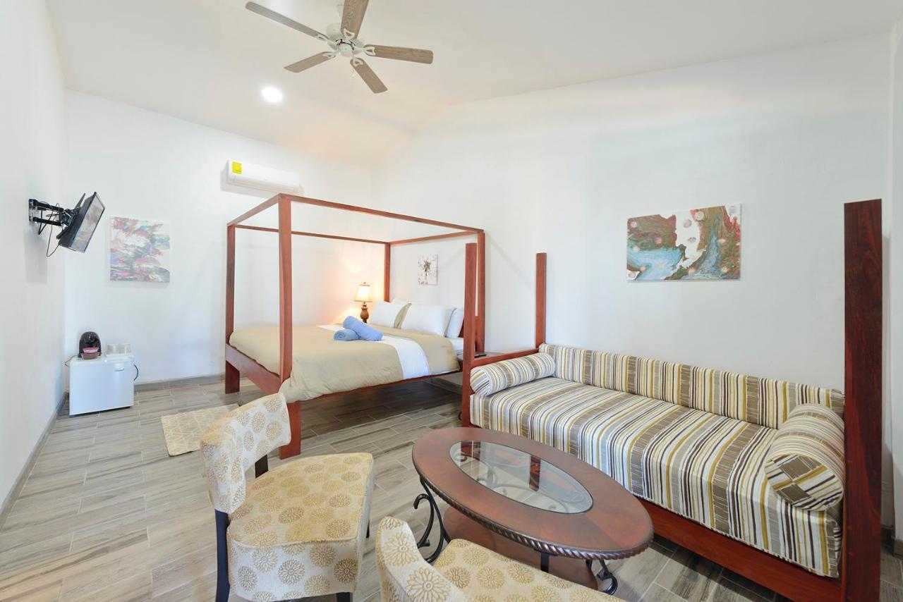 הופקינס Parrot Cove Lodge מראה חיצוני תמונה