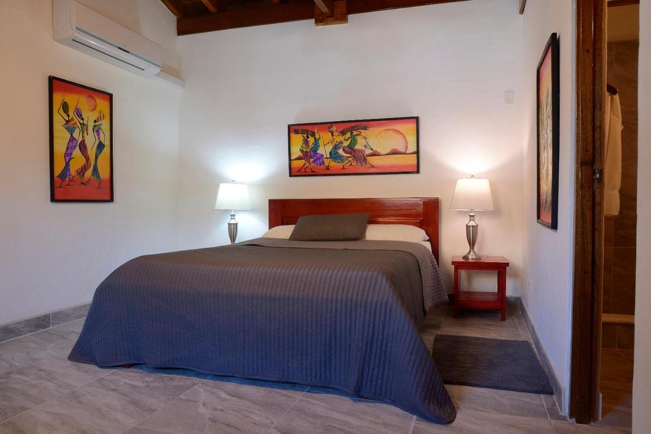 הופקינס Parrot Cove Lodge מראה חיצוני תמונה