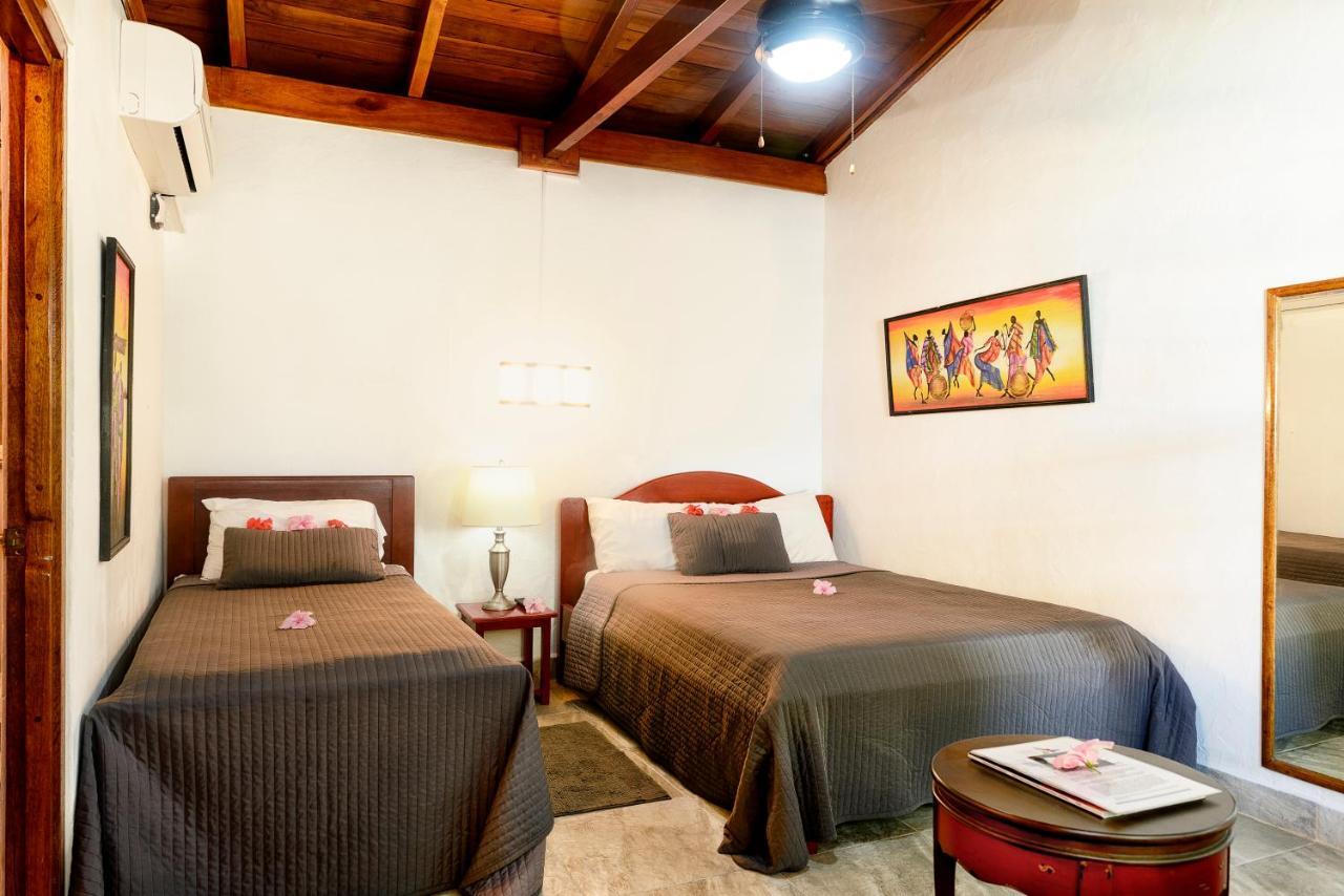 הופקינס Parrot Cove Lodge מראה חיצוני תמונה