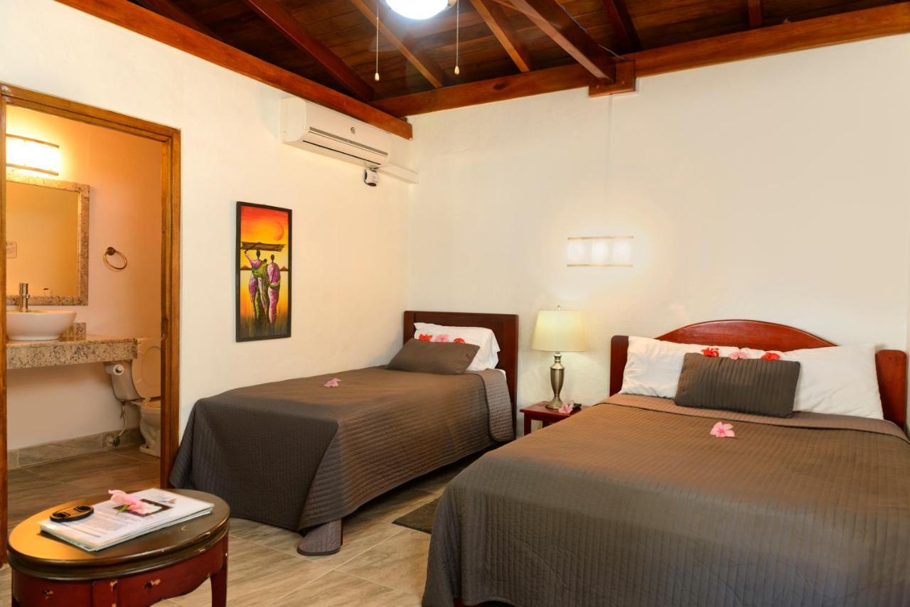 הופקינס Parrot Cove Lodge מראה חיצוני תמונה